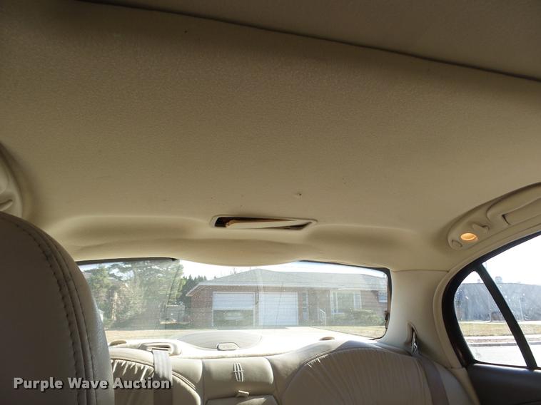 image for item DB1773 2001 Lincoln Continental