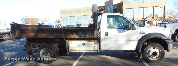 image for item DB2767 2007 Ford F450 Super Duty dump truck