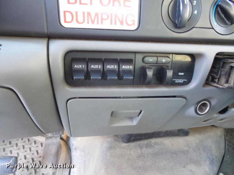 image for item DB2767 2007 Ford F450 Super Duty dump truck