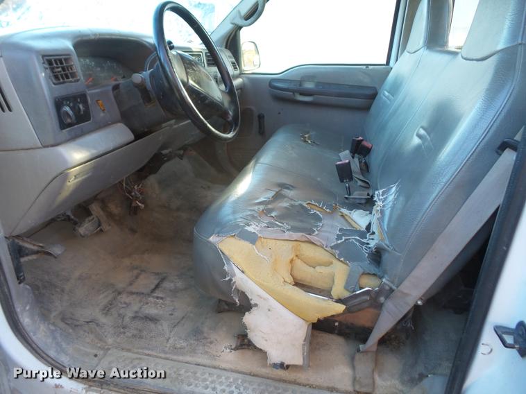 image for item DB2768 2001 Ford F250 Super Duty pickup truck