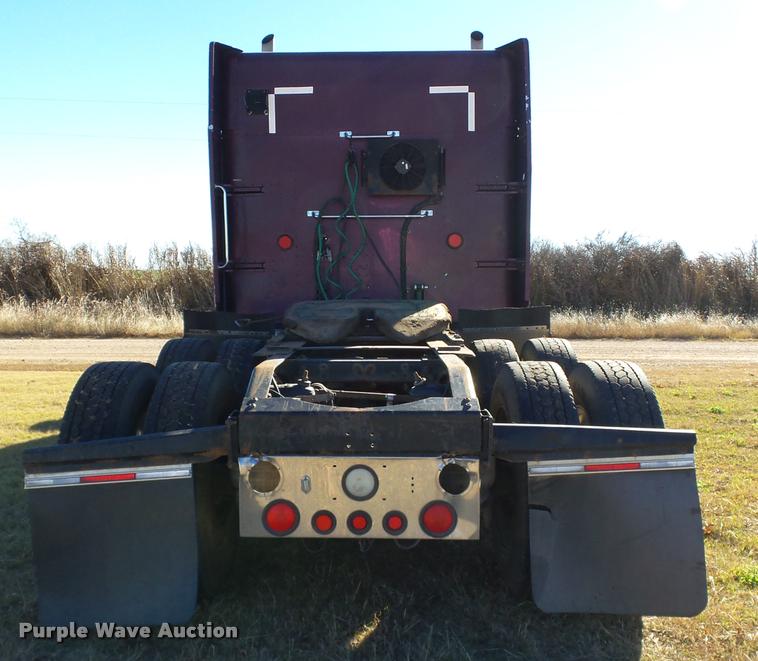 image for item DB4623 1995 Peterbilt 379 semi truck