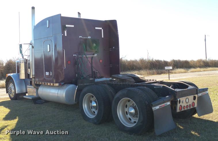 image for item DB4623 1995 Peterbilt 379 semi truck