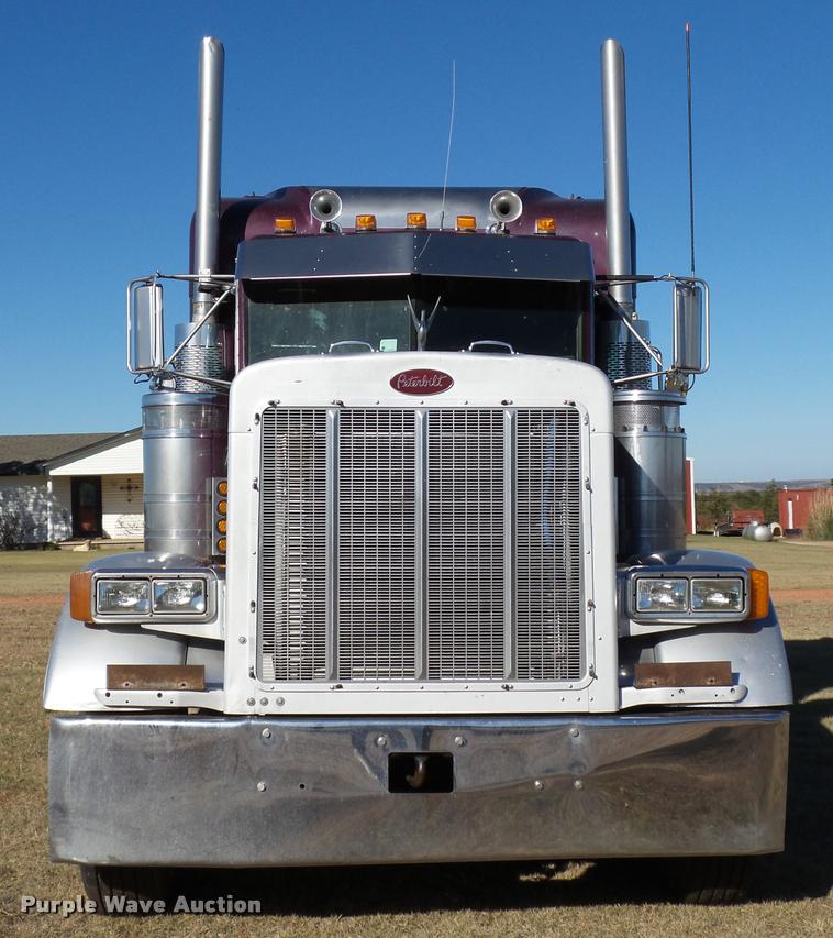 image for item DB4623 1995 Peterbilt 379 semi truck