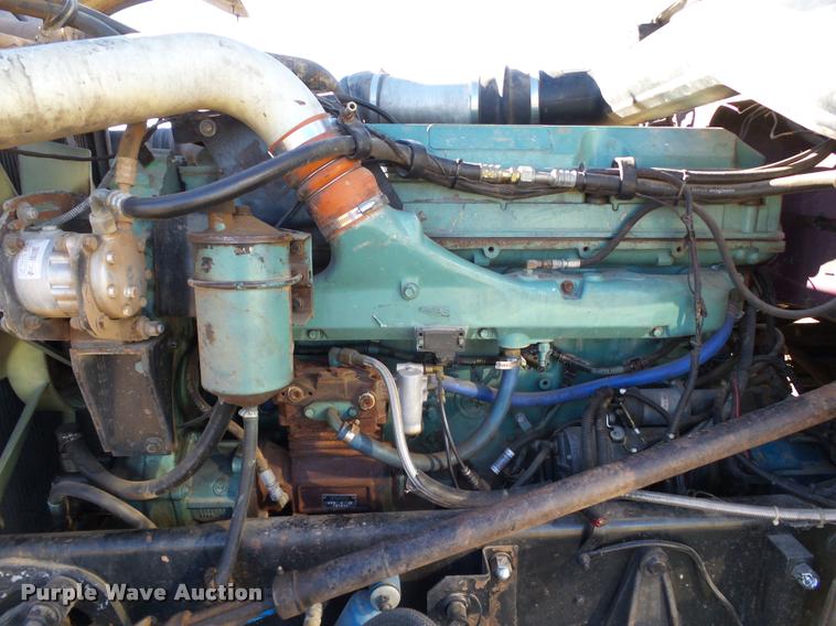 image for item DB4623 1995 Peterbilt 379 semi truck