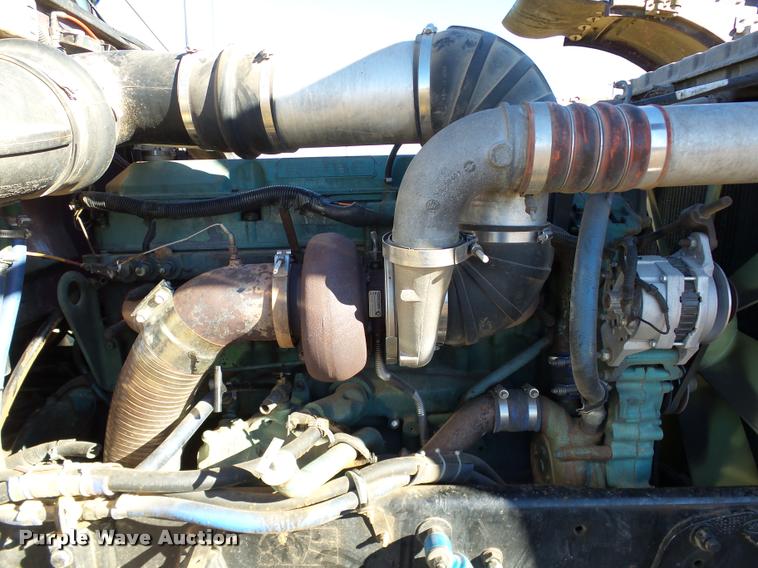 image for item DB4623 1995 Peterbilt 379 semi truck