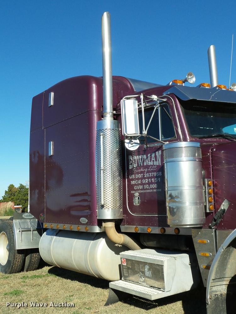 image for item DB4623 1995 Peterbilt 379 semi truck