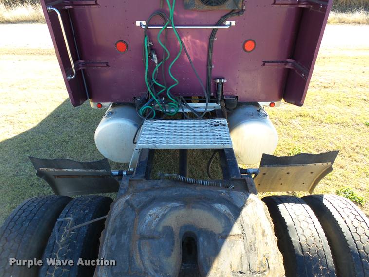 image for item DB4623 1995 Peterbilt 379 semi truck