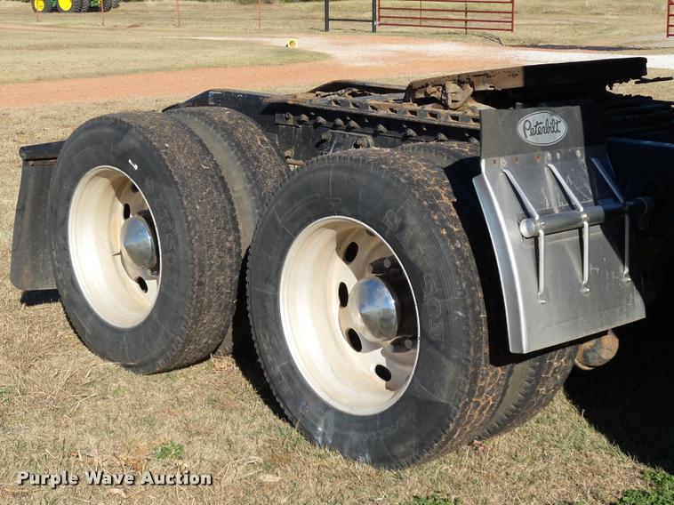 image for item DB4623 1995 Peterbilt 379 semi truck