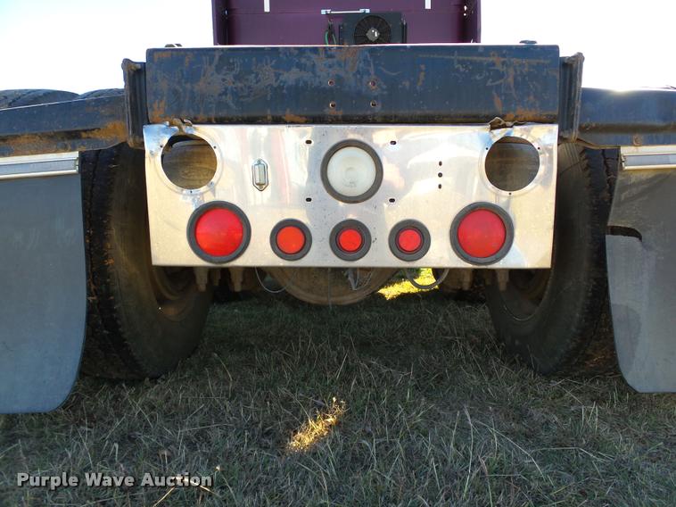 image for item DB4623 1995 Peterbilt 379 semi truck