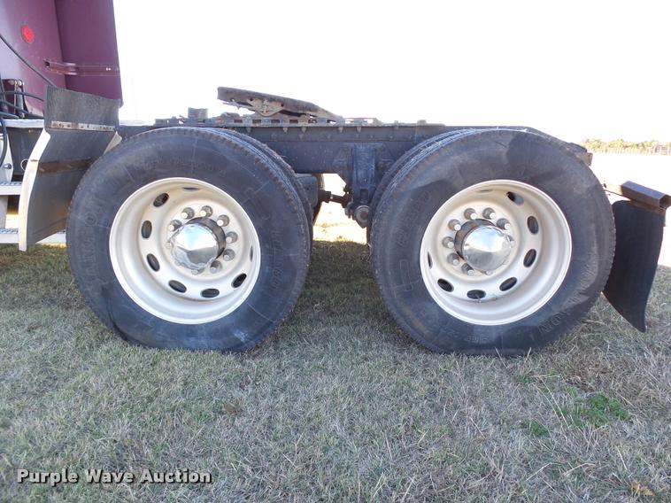 image for item DB4623 1995 Peterbilt 379 semi truck