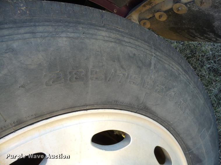 image for item DB4623 1995 Peterbilt 379 semi truck