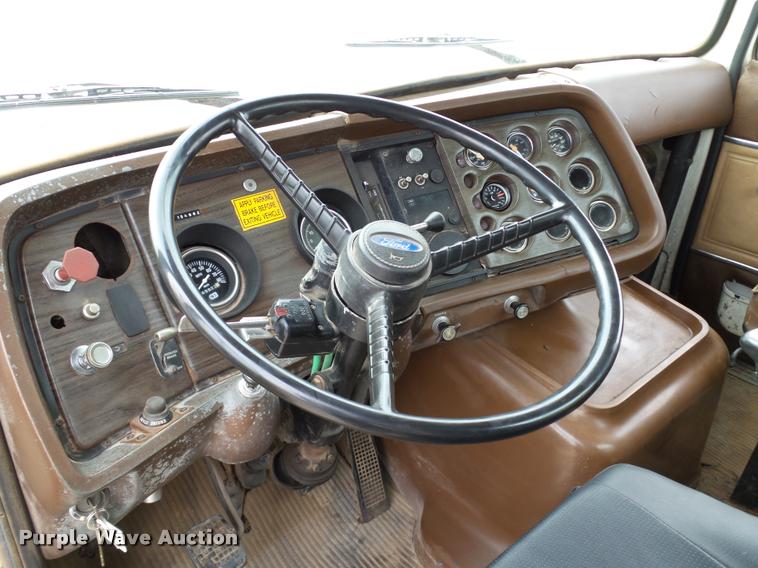 image for item DB4625 1984 Ford LN9000 semi truck