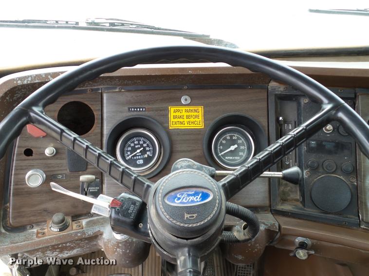 image for item DB4625 1984 Ford LN9000 semi truck
