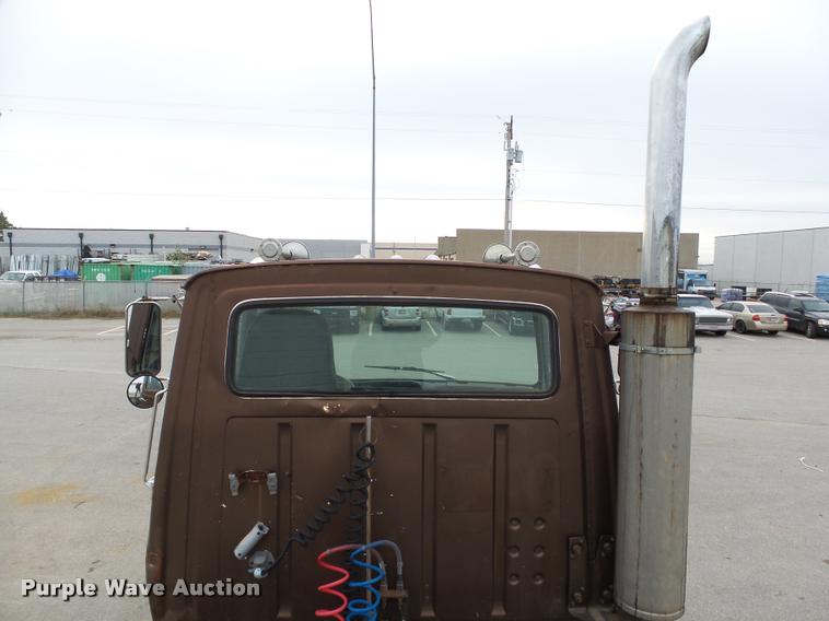 image for item DB4625 1984 Ford LN9000 semi truck