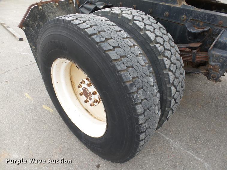 image for item DB4625 1984 Ford LN9000 semi truck