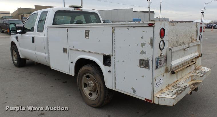 image for item DB4627 2008 Ford F350 Super Duty XL SuperCab utility truck