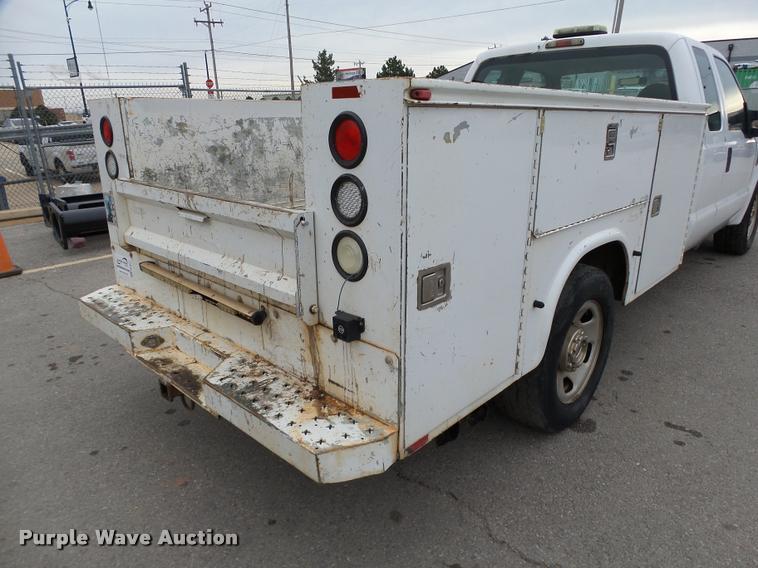 image for item DB4627 2008 Ford F350 Super Duty XL SuperCab utility truck