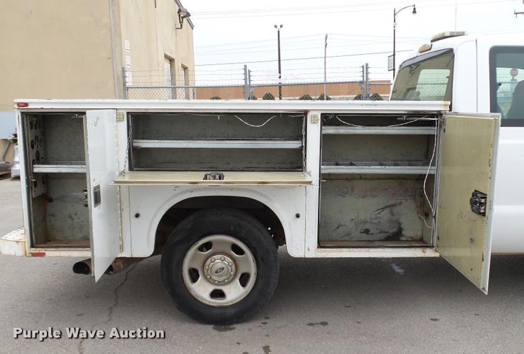 image for item DB4627 2008 Ford F350 Super Duty XL SuperCab utility truck