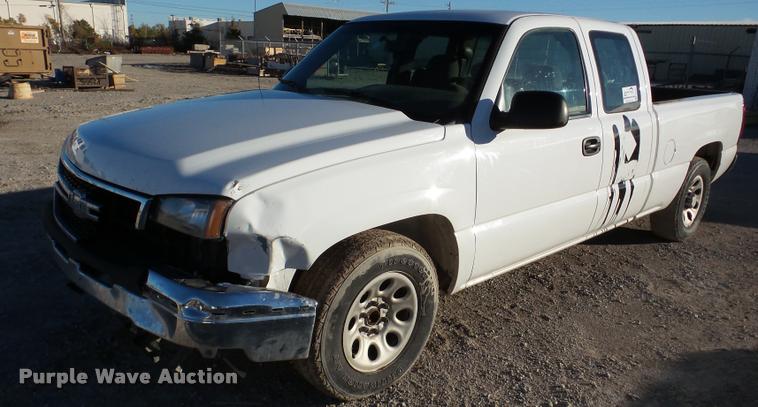 image for item DB5322 2006 Chevrolet Silverado 1500 Ext. Cab pickup truck
