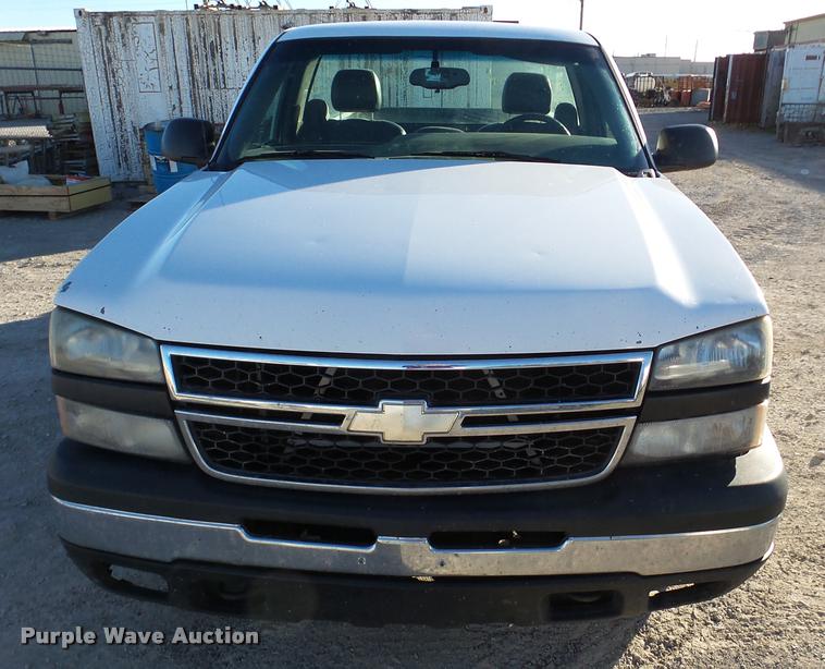 image for item DB5323 2007 Chevrolet Silverado Classic 1500 pickup truck