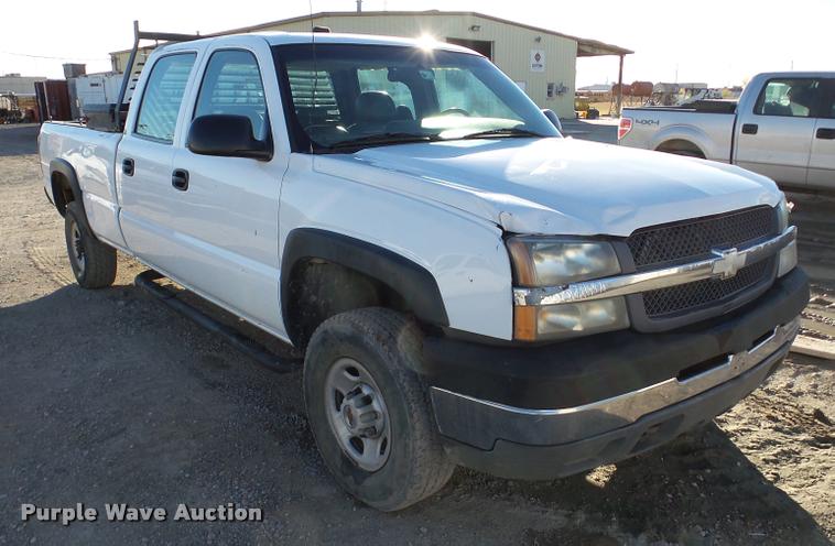 image for item DB5324 2003 Chevrolet Silverado 2500HD Crew Cab pickup truck