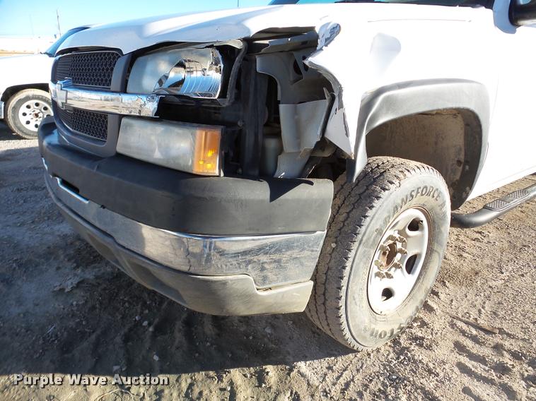 image for item DB5324 2003 Chevrolet Silverado 2500HD Crew Cab pickup truck