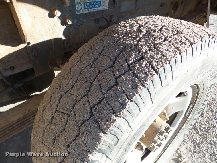 image for item DB5324 2003 Chevrolet Silverado 2500HD Crew Cab pickup truck