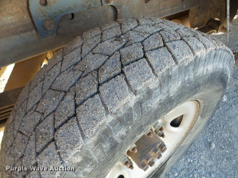 image for item DB5324 2003 Chevrolet Silverado 2500HD Crew Cab pickup truck