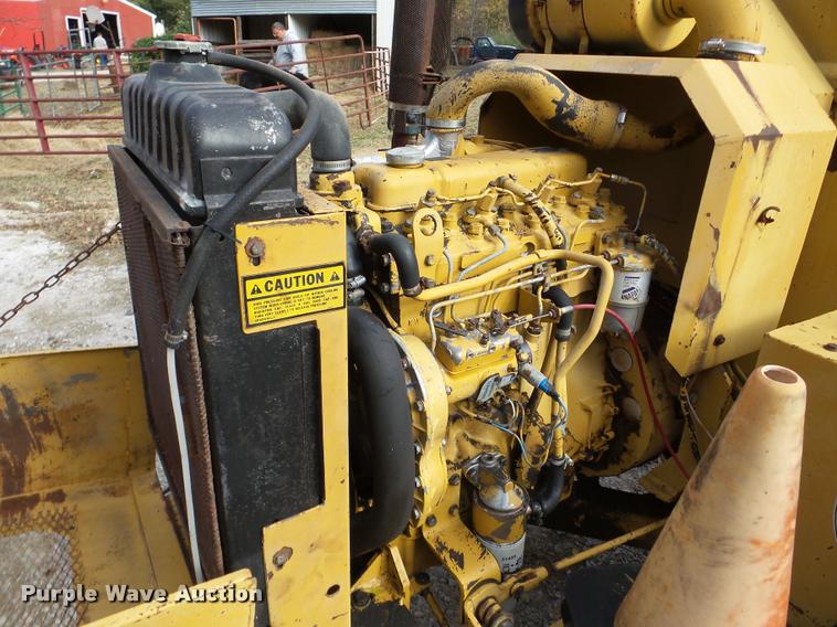 image for item DB5335 1989 Vermeer 1250 chipper