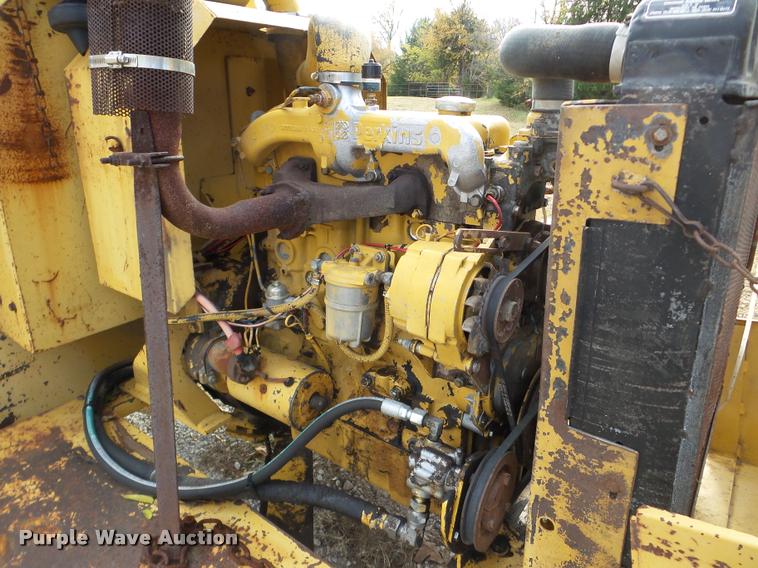 image for item DB5335 1989 Vermeer 1250 chipper