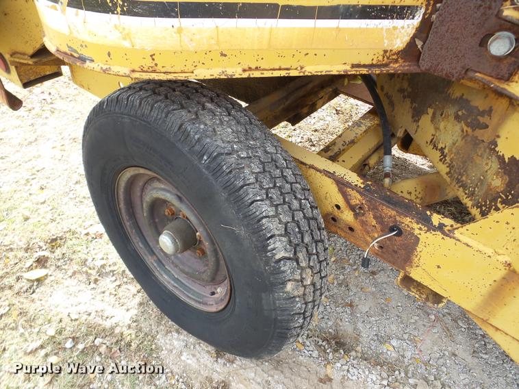 image for item DB5335 1989 Vermeer 1250 chipper