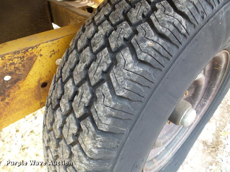 image for item DB5335 1989 Vermeer 1250 chipper