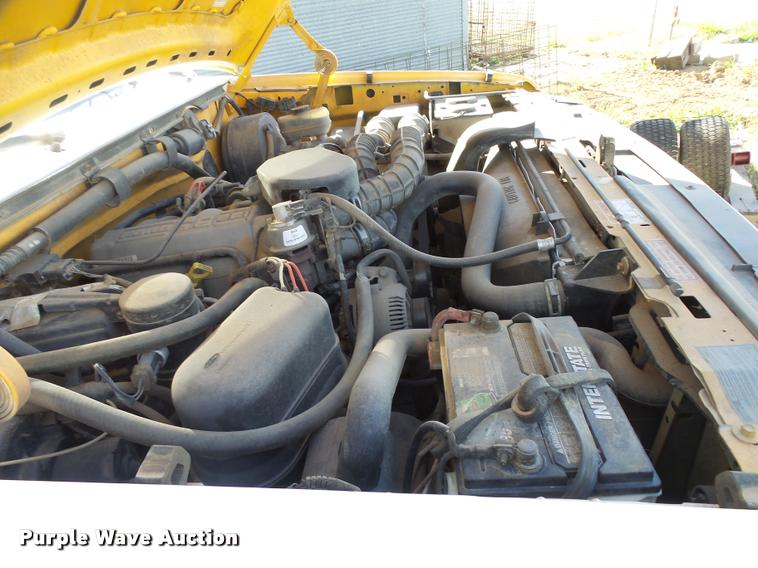 image for item DF9079 1997 Ford F350 utility truck