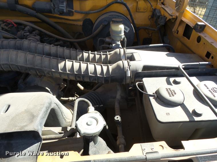 image for item DF9079 1997 Ford F350 utility truck