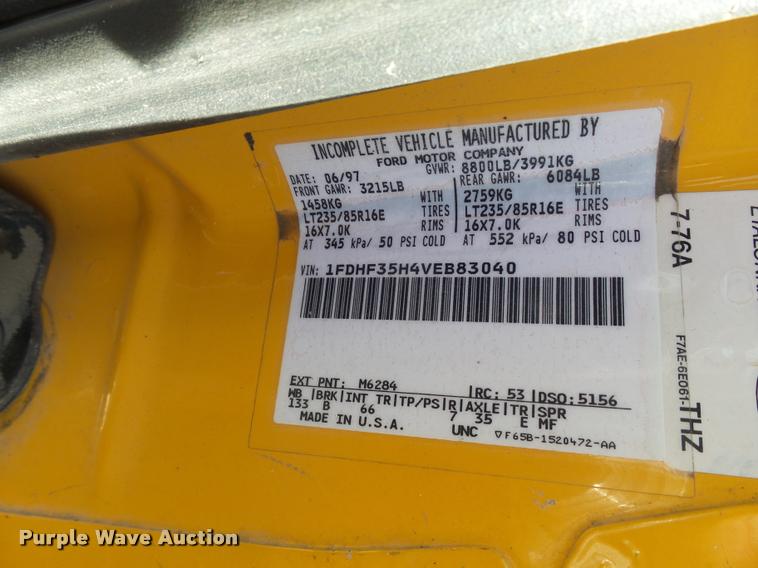 image for item DF9079 1997 Ford F350 utility truck