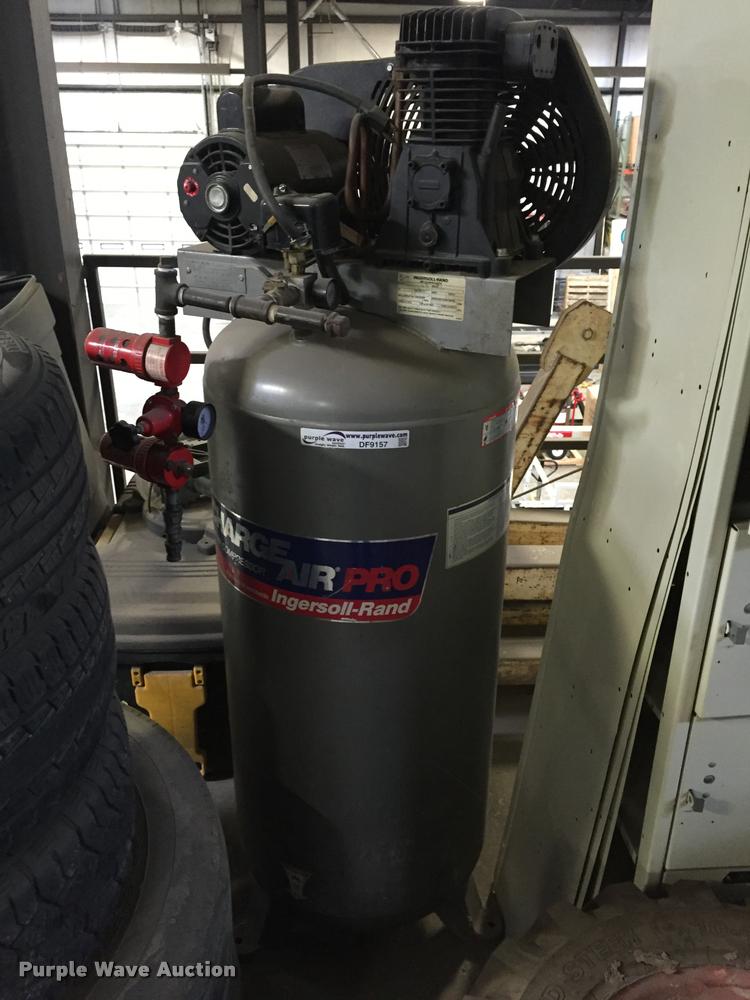 image for item DF9157 Ingersoll Rand Charge Air air compressor