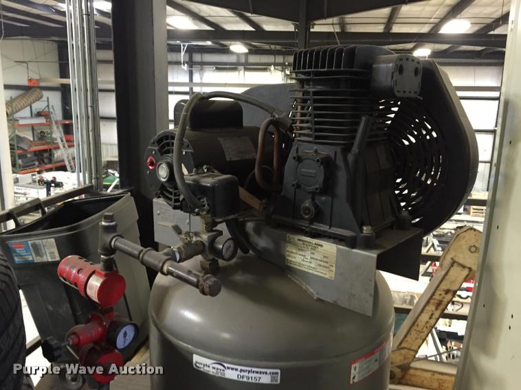 image for item DF9157 Ingersoll Rand Charge Air air compressor