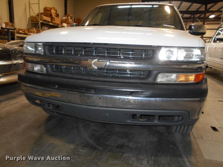 image for item DF9158 1999 Chevrolet Silverado 1500 Z71 Ext. Cab pickup truck