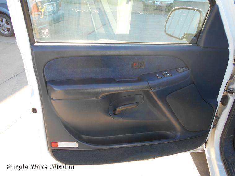 image for item DF9158 1999 Chevrolet Silverado 1500 Z71 Ext. Cab pickup truck