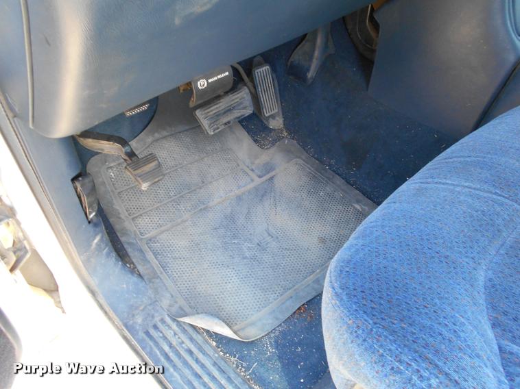 image for item DF9158 1999 Chevrolet Silverado 1500 Z71 Ext. Cab pickup truck