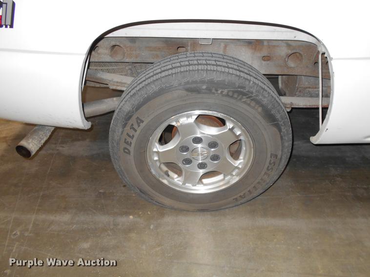 image for item DF9158 1999 Chevrolet Silverado 1500 Z71 Ext. Cab pickup truck