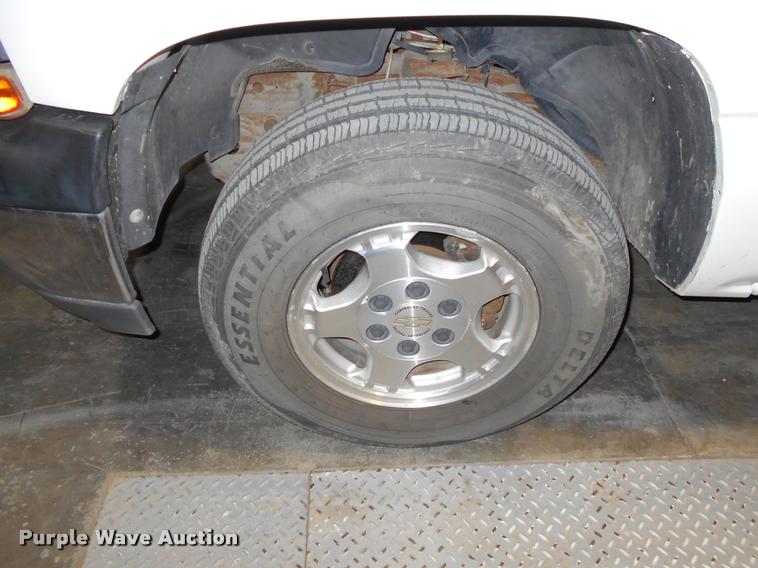 image for item DF9158 1999 Chevrolet Silverado 1500 Z71 Ext. Cab pickup truck