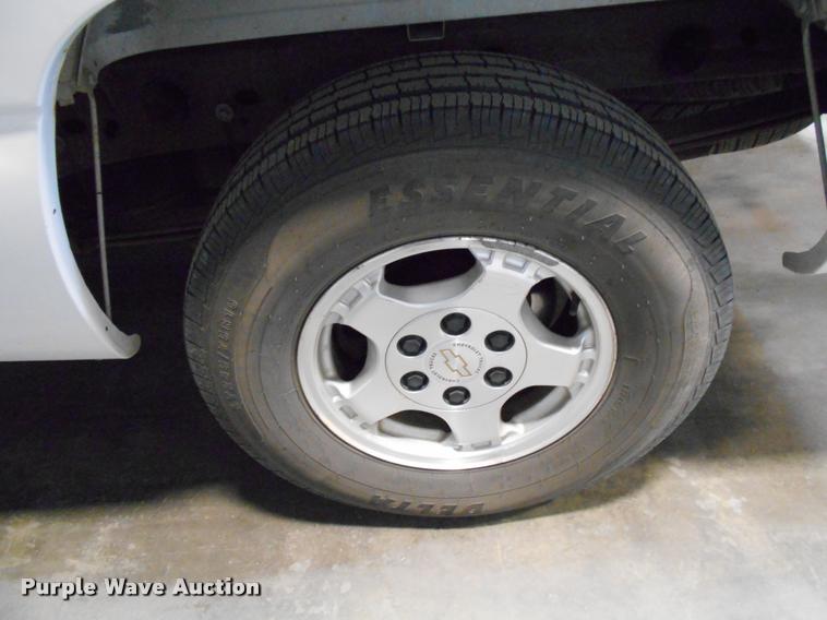 image for item DF9158 1999 Chevrolet Silverado 1500 Z71 Ext. Cab pickup truck