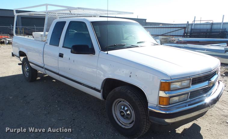 image for item DF9159 1995 Chevrolet 2500 Ext. Cab pickup truck