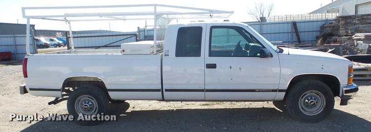 image for item DF9159 1995 Chevrolet 2500 Ext. Cab pickup truck