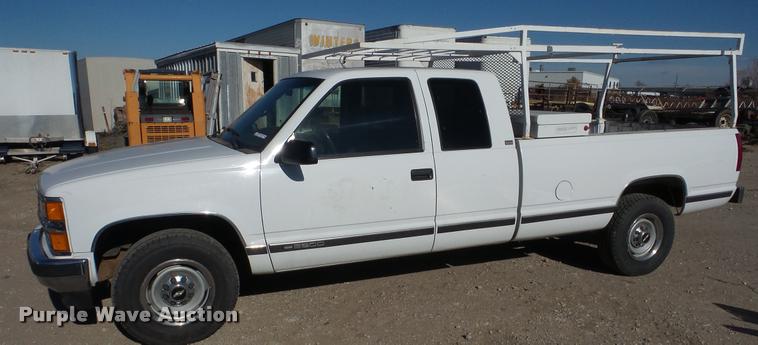 image for item DF9159 1995 Chevrolet 2500 Ext. Cab pickup truck