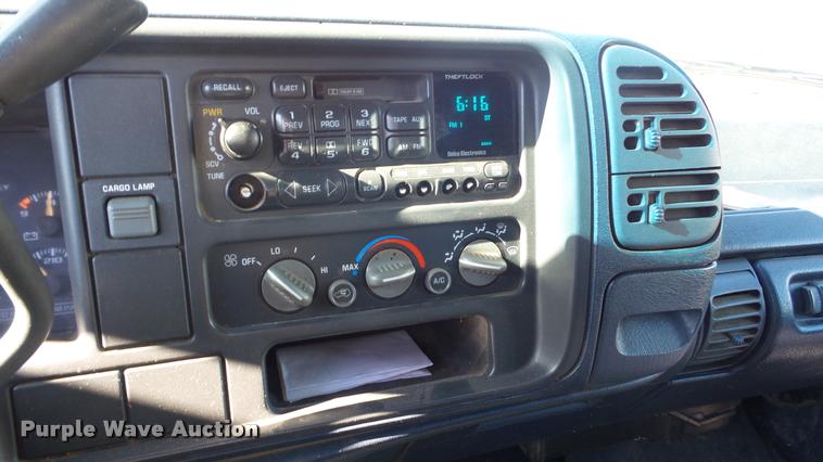 image for item DF9159 1995 Chevrolet 2500 Ext. Cab pickup truck