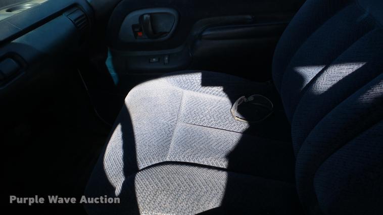 image for item DF9159 1995 Chevrolet 2500 Ext. Cab pickup truck