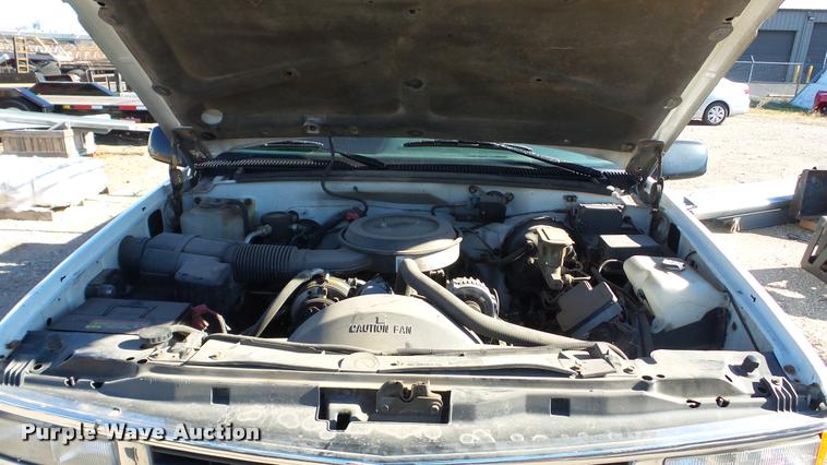 image for item DF9159 1995 Chevrolet 2500 Ext. Cab pickup truck