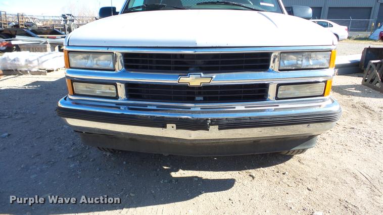 image for item DF9159 1995 Chevrolet 2500 Ext. Cab pickup truck
